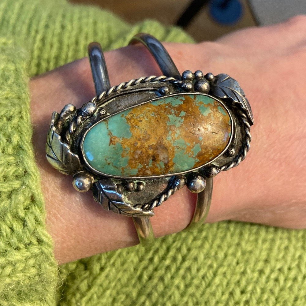 Vintage Silver and Turquoise cuff bracelet, Southwestern.